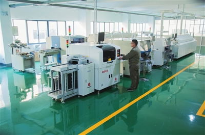 高鐵賦能工業(yè)升級(jí) 計(jì)算機(jī)軟硬件技術(shù)開發(fā)的新引擎